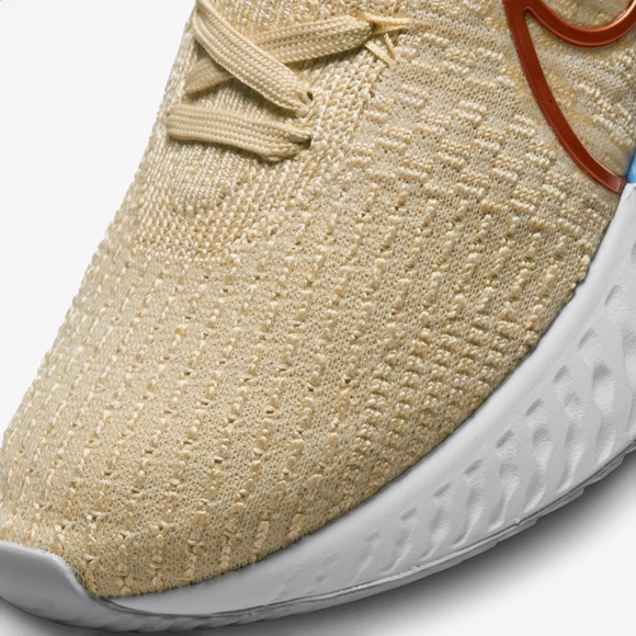 Women's Nike React Infinity Run Flyknit 3, Size 10, Brand New and Never Worn - Picture 6 of 11